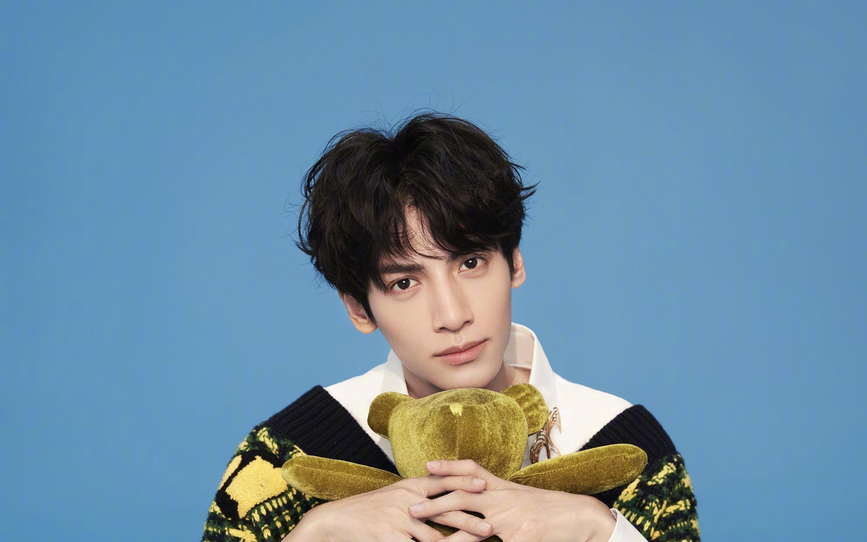 电竞主播内容创作中的创新趋势与粉丝互动技术应用,电竞主播的看法