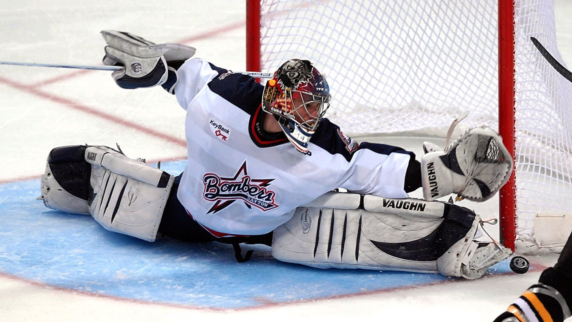 _地下暗道:隐藏场地中的神秘比赛_,地下暗室设计图