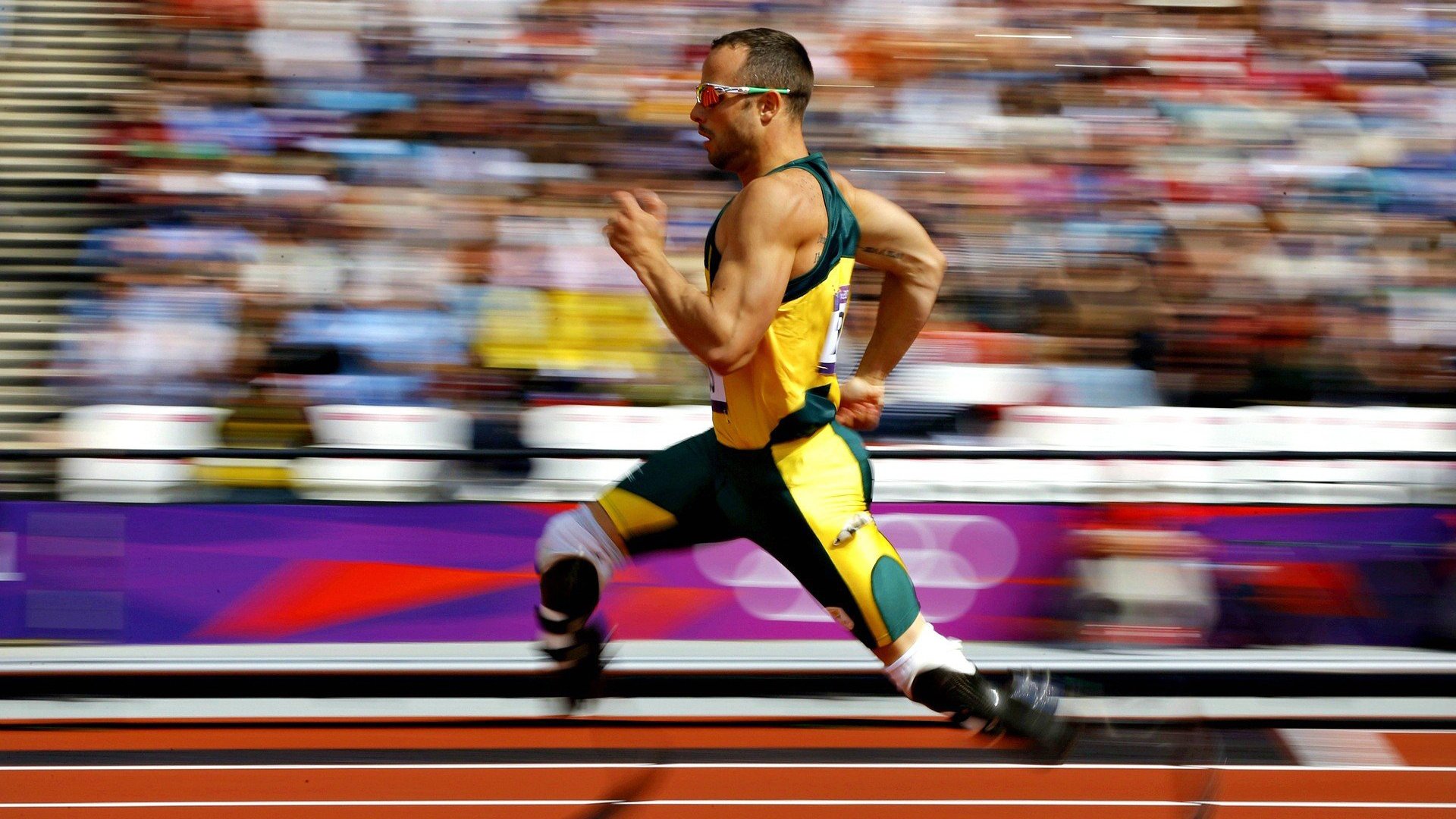 “沿海狂飙:海岸线上的速度飙升”,沿海岸线奔跑是什么歌