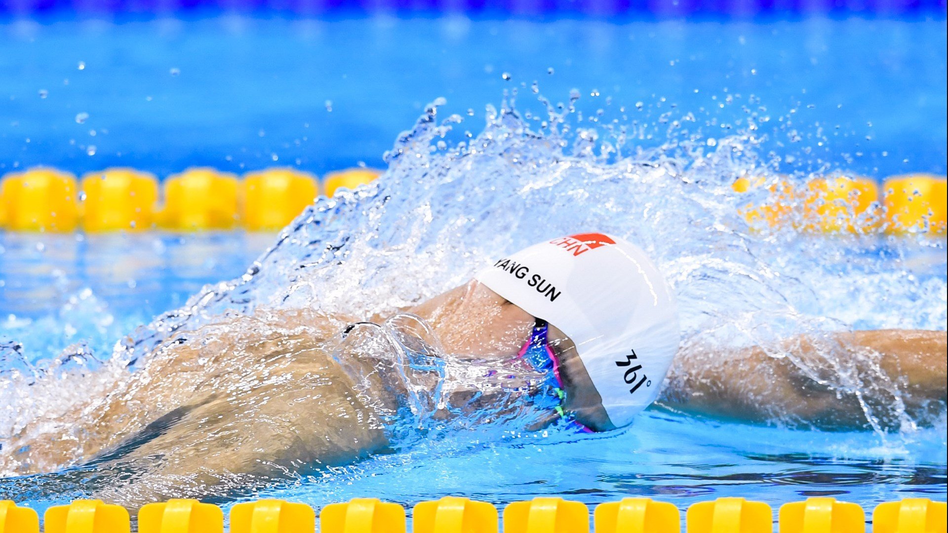 “青少年足球夏令营火热报名,开启梦想之旅”,2020全国青少年足球夏令营比赛视频