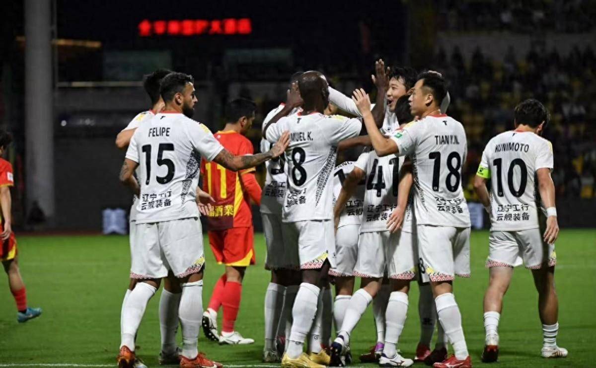 关于《中超联赛新赛季揭幕，豪门争霸再起》的信息